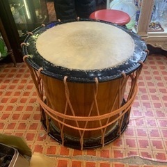 長期保管・引取り限定】大きい太鼓 脚、バチあり。