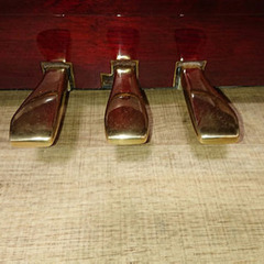 【YAMAHA 赤い木目ピアノ】ヤマハ社製 U1系 アップライトピアノ