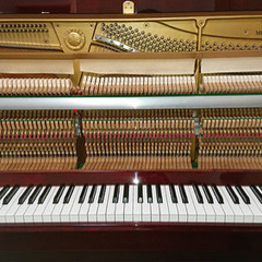 【YAMAHA 赤い木目ピアノ】ヤマハ社製 U1系 アップライトピアノ