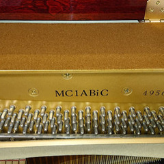 【YAMAHA 赤い木目ピアノ】ヤマハ社製 U1系 アップライトピアノ