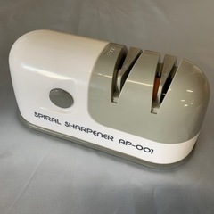 貝印■電池式包丁研ぎ器　SPIRAL SHARPENER　AP-...