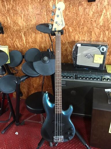 Fender Japan プレジションベース