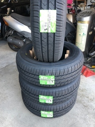 商談中です。トーヨータイヤプリウス等、195/65R15 4本交換工賃込み  
