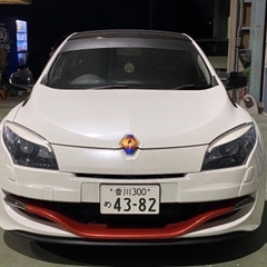 【訳アリ】ルノーメガーヌ エステートGT220