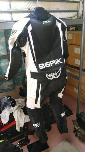 ベリック 革つなぎサイズ48 レース用