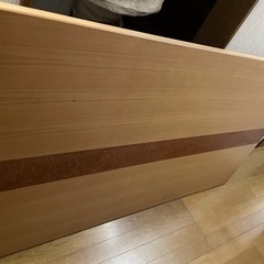 木製一枚板使用座卓。美品。約150×85×36。立派な感じです。...