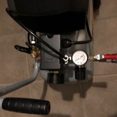 オイルレス25Lコンプレッサー