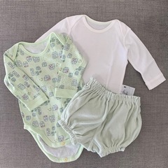 UNIQLOベビー　長袖ロンパース&AIRismブルマセット