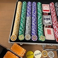 カジノ　ゲーム ケース付トランプ ポーカー チップ1000枚以上サイコロ