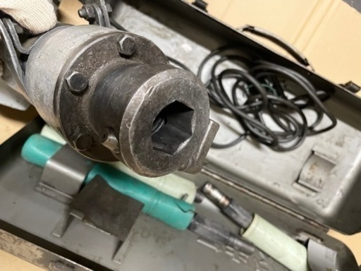 マキタ 大型電動ハンマー HM1301 マキタ 大型電動ハンマー HM1301