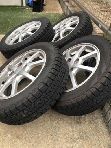 ピレリ　スタッドレス　タイヤ　155 65 R14 ホイール付