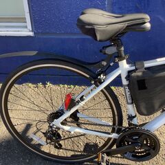 トレファク花小金井店】クロスバイク ROOTS L21 ○ﾊﾞｯｸﾞ＆ｽﾏﾎﾎﾟｰﾁ&ﾗｲﾄ