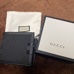 GUCCI 折りたたみ財布