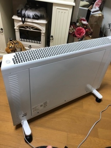 状態良好★ デロンギ コンベクターヒーター パネルヒーター HXJ60L12