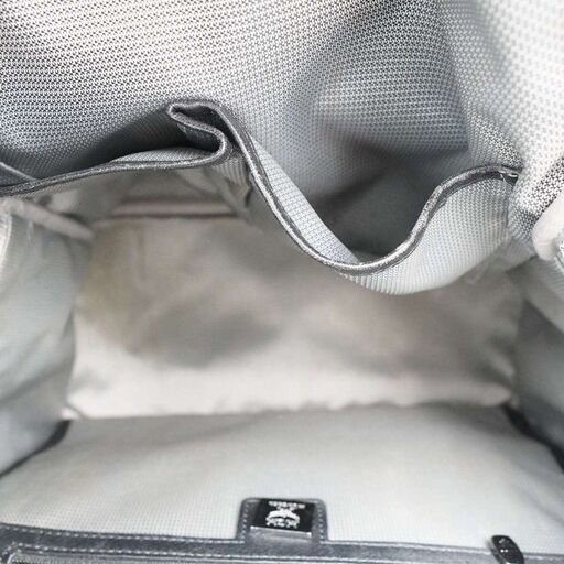 美品 MCM レザー ヴィセトス スタッズ バックパック リュック ブラック