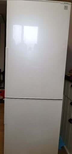 シャープ　冷凍冷蔵庫　271L(冷蔵169L,冷凍102L)  2016年製　ホワイト　SJ-PD27B-W