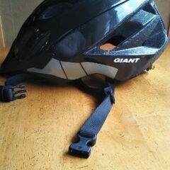自転車　ヘルメット　GIANT CPSC ブラック