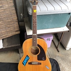 Gibsonのアコギ