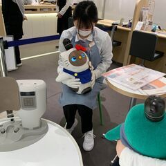 新宿高島屋勤務 メディア注目の家族型ロボット LOVOTの販売ス...