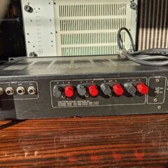 YAMAHA　POWER AMPLIFIER P2040