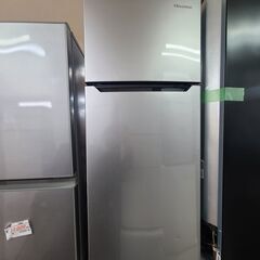 ●46●　ハイセンス　２ドア冷蔵庫　直冷式　HR-B12AS　2018年製　１２０L　シルバーカラー　扉に傷あり　【リサイクルショップどりーむ天保山店】