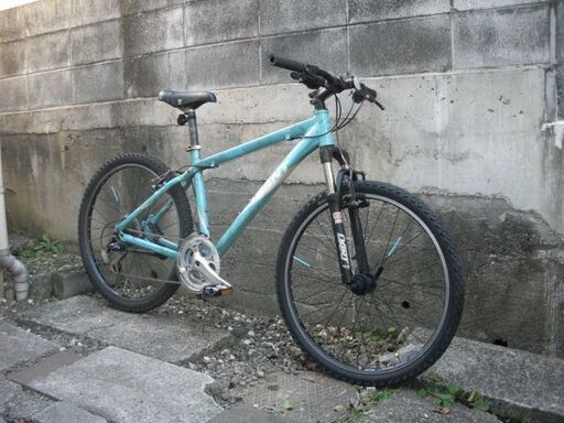 名車に乗って楽しもう！GIANT XTC840 マウンテンバイク のご紹介