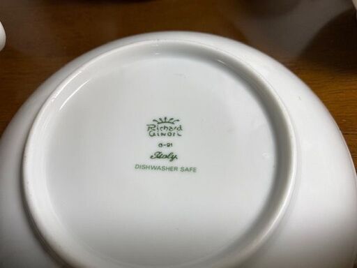 リチャードジノリカップ9客、ソーサー13枚