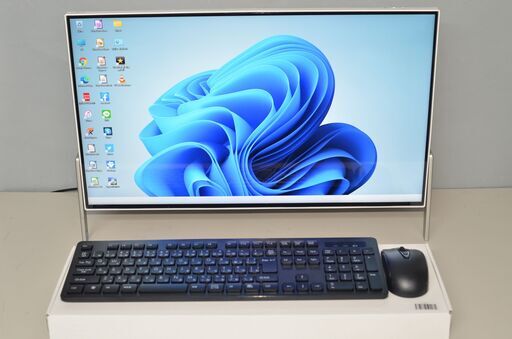 中古良品 一体型パソコン 最新Windows11 富士通 FH52/B1 Celeron-3865U/大容量HDD1TB/メモリ8GB/DVDマルチ/カメラ/23.8インチ/便利なソフト