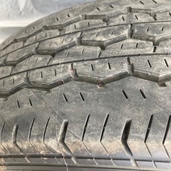 ハイエース ノーマルタイヤ ホイール セット 走行50kmのみ