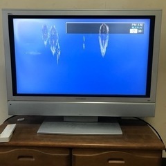 液晶テレビ32インチ(画面に傷有)
