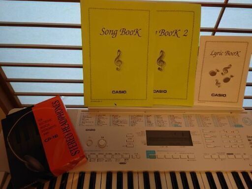 CASIO 電子ピアノ カバー ヘッドフォン付 CASIO 電子ピアノ カバー ヘッドフォン付