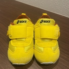 14.5センチ　asics  ピカチュー　子ども靴