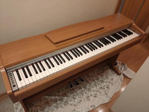 電子ピアノ　YAMAHA YDP-131C　イス付き　2007年購入