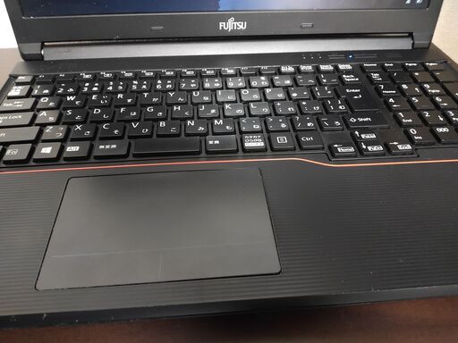 富士通 高速SSD 4世代Core i3搭載 メモリ4G USB3.0 大画面15.6インチ