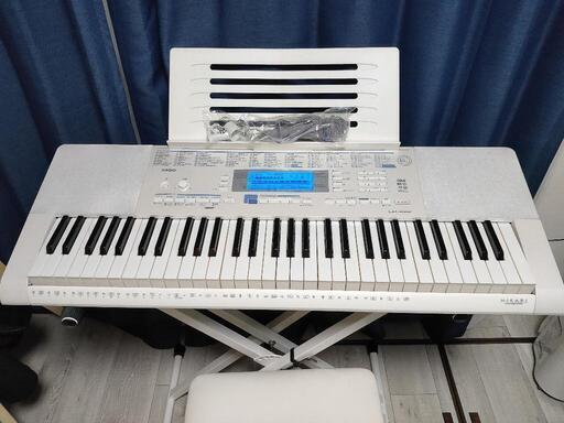 CASIO カシオ　光ナビゲーションキーボード　LK-222　ホワイト　箱入り 中古 CASIOカシオ 光ナビゲーションキーボード LK-222 電子キーボード