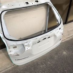 ハリアー　リヤドアパネル