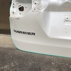 ハリアー　リヤドアパネル