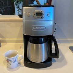 『取引中』Cuisinart 電動ミル付き　全自動コーヒーメーカー