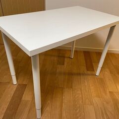IKEA テーブル　白　脚高さ調整可能 