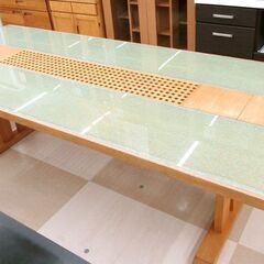 札幌市近郊配送/引取限定 セミ/オーダーメイド品 ダイニングテーブル 6～8人掛け リビング家具 生活家具 ガラス天板 格子目調 配送条件あり