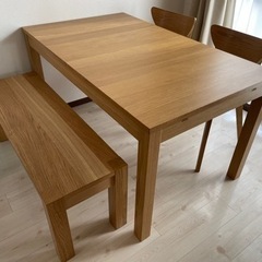 IKEA 伸長式テーブル ビュースタ ダイニングテーブル、ベンチ...