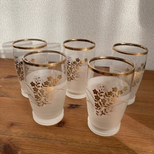 無料です 昭和レトロ グラス ガラス コップ 5客 セット 花柄 ヴィンテージ おか 下祇園の生活雑貨の中古あげます 譲ります ジモティーで不用品の処分