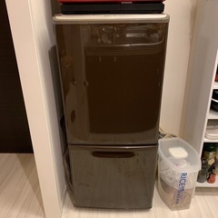 【ネット決済】冷蔵庫　Panasonic NR-B143W 138L