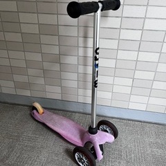 マイクロ　ミニ　キックバイク　キックボード　スクーター