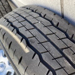 ハイエース　新車外し　6型　4WD ワイドバン　タイヤホイール　ホイールカバー　セット