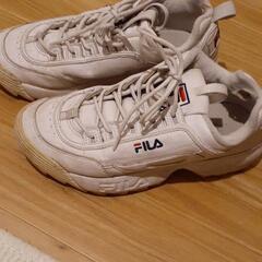 FILA フィラ スニーカー 