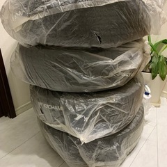 （商談中）スタッドレス タイヤ 4本セット 215/65r16 アルファードなど