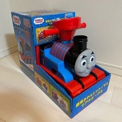機関車トーマス　リアルビークル　子ども手押し車　足けり乗用おもちゃ