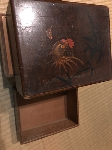 大正時期赤絵の木箱