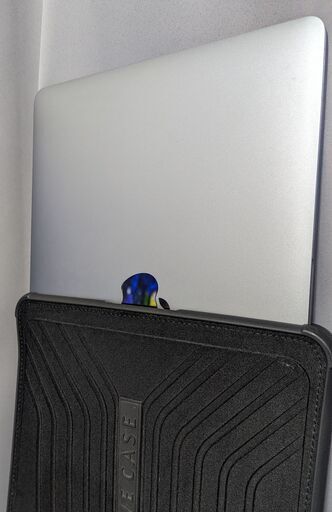 MacBook Pro 13-inch, 2018 / TouchBarつき、日本語キーボード - 売ります・あげます